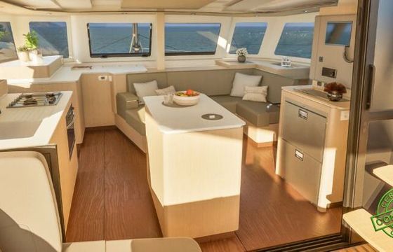 Catamaran NEW 44 (4 CAB + 4SDB) 13m