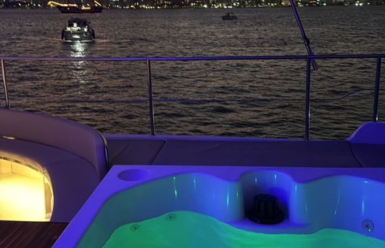 Catamaran Mavi Soul 17m