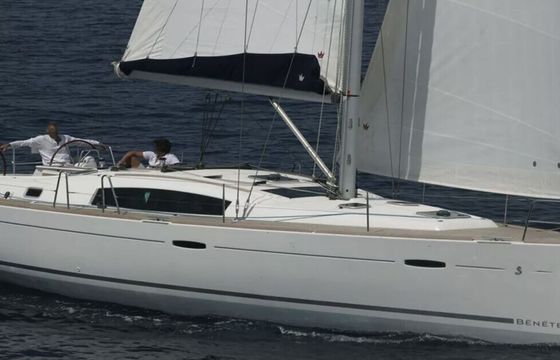 Sailboat Beneteau Oceanis 43 13.5m