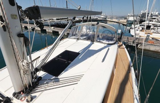 Sailboat HANSE 415 12.4m