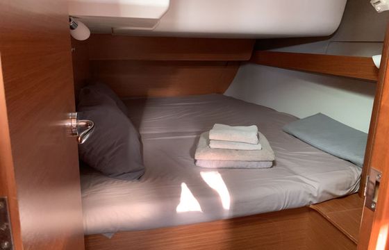 Sailboat Dufour 460 Grand Large 14.15m