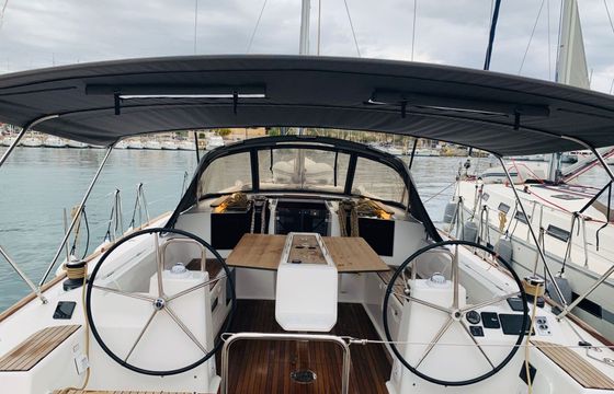 Sailboat Dufour 460 Grand Large 14.15m
