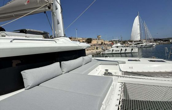 Catamaran Lagoon 43 13m