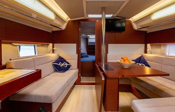 Sailboat Hanse Yachts Hanse 418 - 3 cab. 12.4m