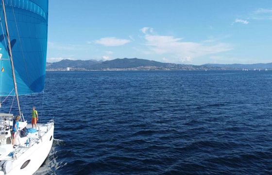 Catamaran Fountaine Pajot Helia 44 13.4m