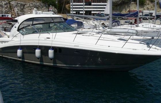Motorboat SEA RAY 455 956hp