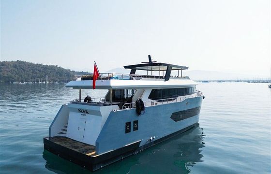 Motor yacht Luxury Motoryacht with a capacity of 9 people 2025 800hp