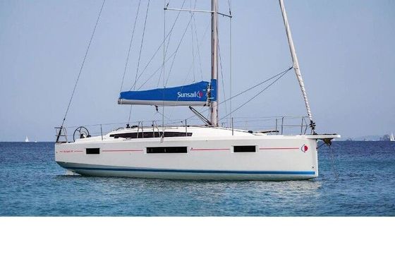 Sailboat Sunsail 410 12m