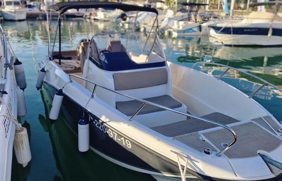 Motorboat Quicksilver Activ 675 Open 150hp