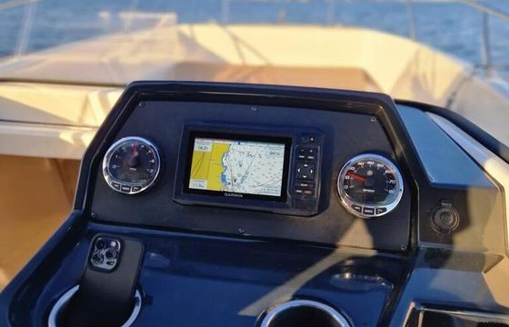 Motorboat Quicksilver Activ 675 Open 150hp