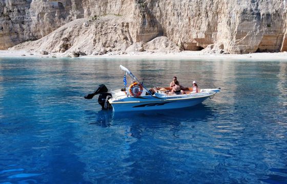 Motorboat SUNSET BOAT TRIP FTERI -KAMARI-AMIDI 50hp