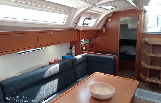 Sailboat Bavaria Cruiser 41 12.35m