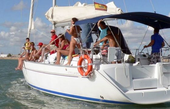 Sailboat BENETEAU CYCLADES43 13m