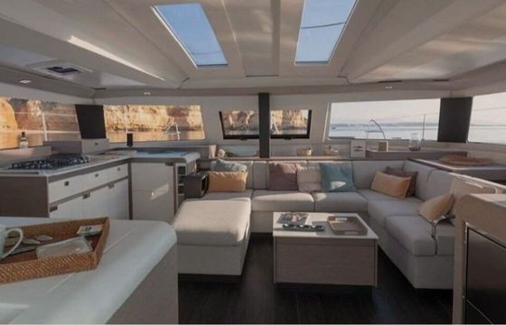 Catamaran Fountaine Pajot 45 13.45m