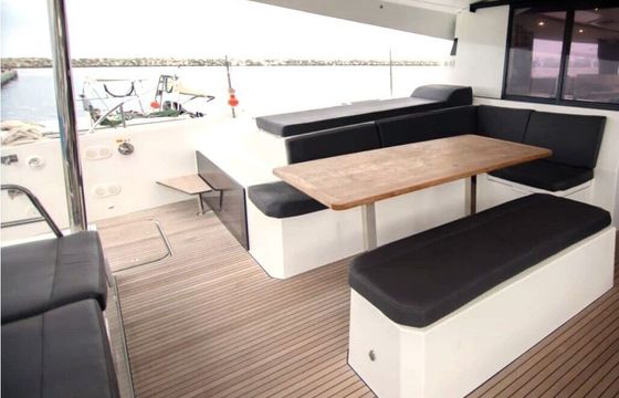 Catamaran Fountaine Pajot 45 13.45m