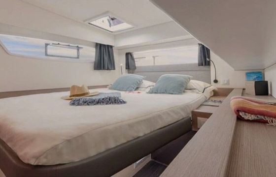 Catamaran Fountaine Pajot 45 13.45m