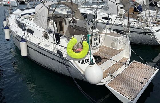 Sailboat BAVARIA CRUISER 33 9.99m