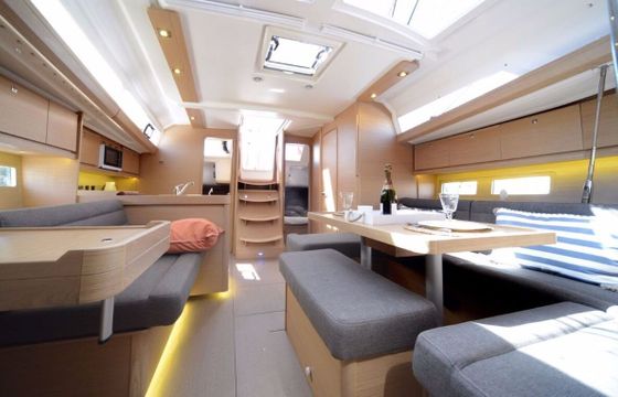 Sailboat Dufour Yachts Dufour 412 GL 12.7m