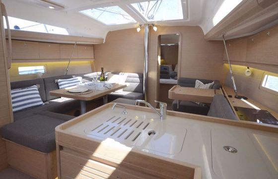 Sailboat Dufour Yachts Dufour 412 GL 12.7m