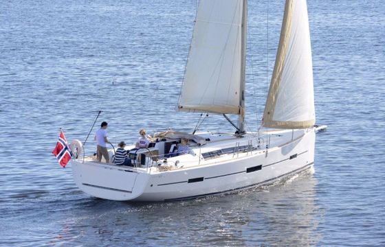Sailboat Dufour Yachts Dufour 412 GL 12.7m