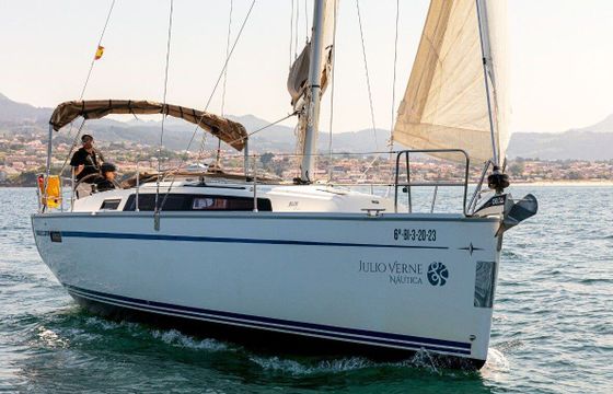 Sailboat Bavaria 34 Cruiser 9.99m