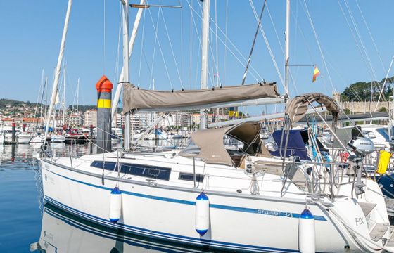 Sailboat Bavaria 34 Cruiser 9.99m