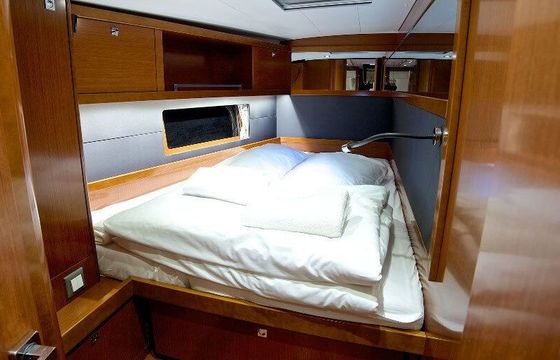 Sailboat BENETEAU OCEANIS 55 16.78m