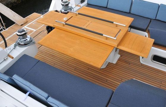 Sailboat BENETEAU OCEANIS 55 16.78m