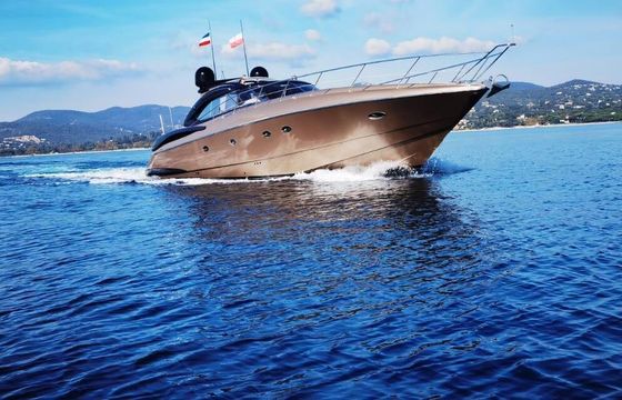 Motor yacht Sunseeker Predator 60 2100hp