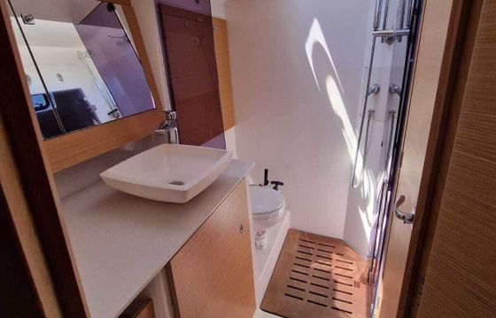 Sailboat DUFOUR 520 GL 15.2m