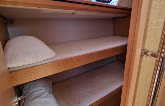 Sailboat DUFOUR 520 GL 15.2m