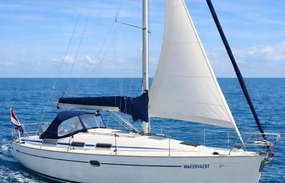 Sailboat Bavaria Bavaria 34 Cruiser 10.8m