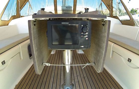 Sailboat DUFOUR 375 Grand Large 11m