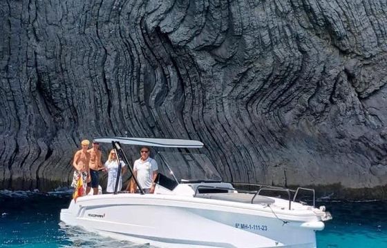 Motorboat Axopar 25 250hp