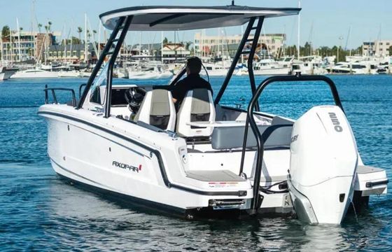 Motorboat Axopar 25 250hp
