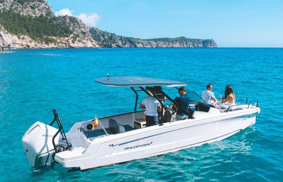Motorboat Axopar 25 250hp