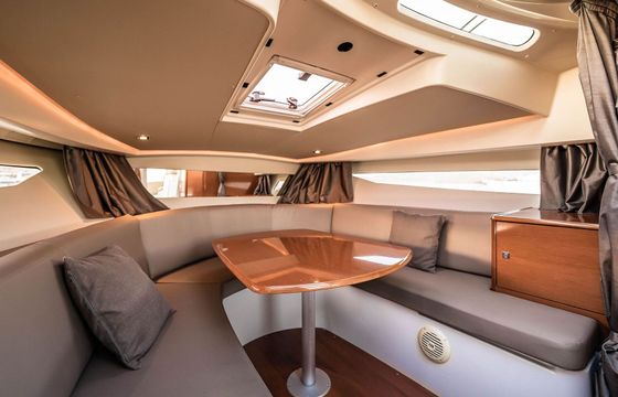 Motorboat Cristal Sea Madeira Leader 9 400hp
