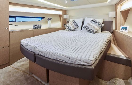 Motorboat Jeanneau Prestige 500 870hp