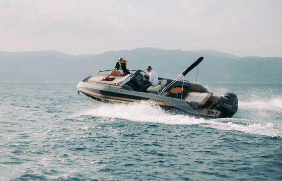 Motorboat Azzara 67s 200hp