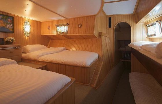Catamaran Custom Blue Lagoon 21.3m