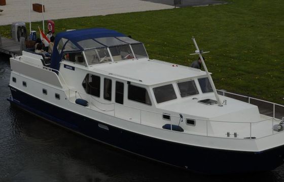 Houseboat Delos 1430 170hp