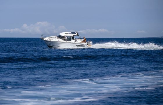 Motorboat Jeanneau Merry Fisher 795 200hp