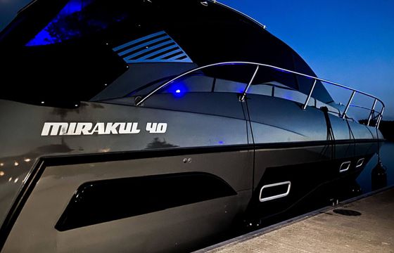 Motorboat Mirakul 40 Hardtop 540hp