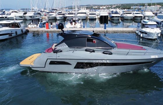 Motorboat Mirakul 40 Hardtop 540hp