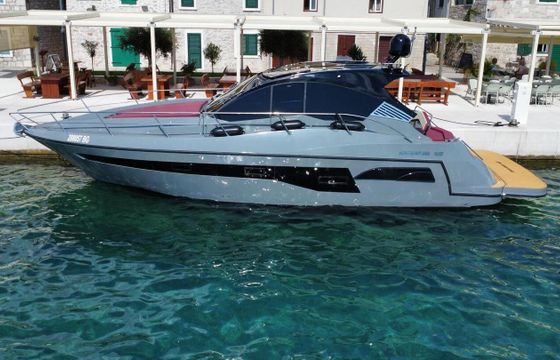 Motorboat Mirakul 40 Hardtop 540hp