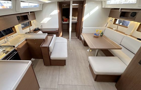 Sailboat Bénéteau Oceanis 51.1 - 5 + 1 cab. 15m