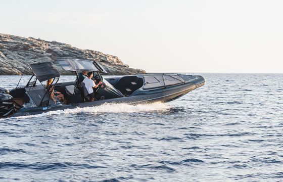 RIB Technohull DNA 999 700hp