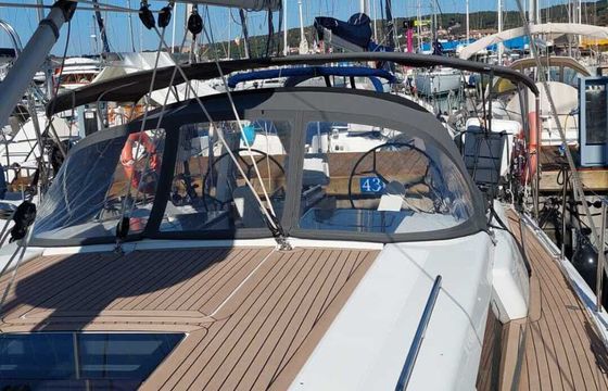 Sailboat Hanse Hanse 418 12m