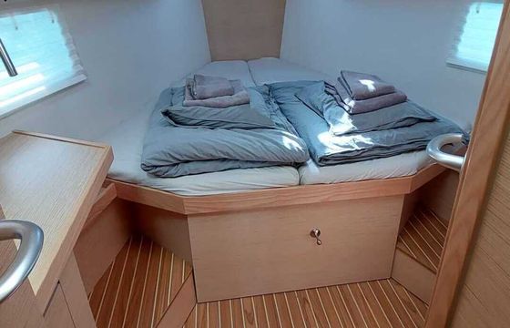 Sailboat Hanse Hanse 418 12m