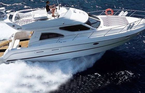 Motorboat CRANCHI 40 750hp